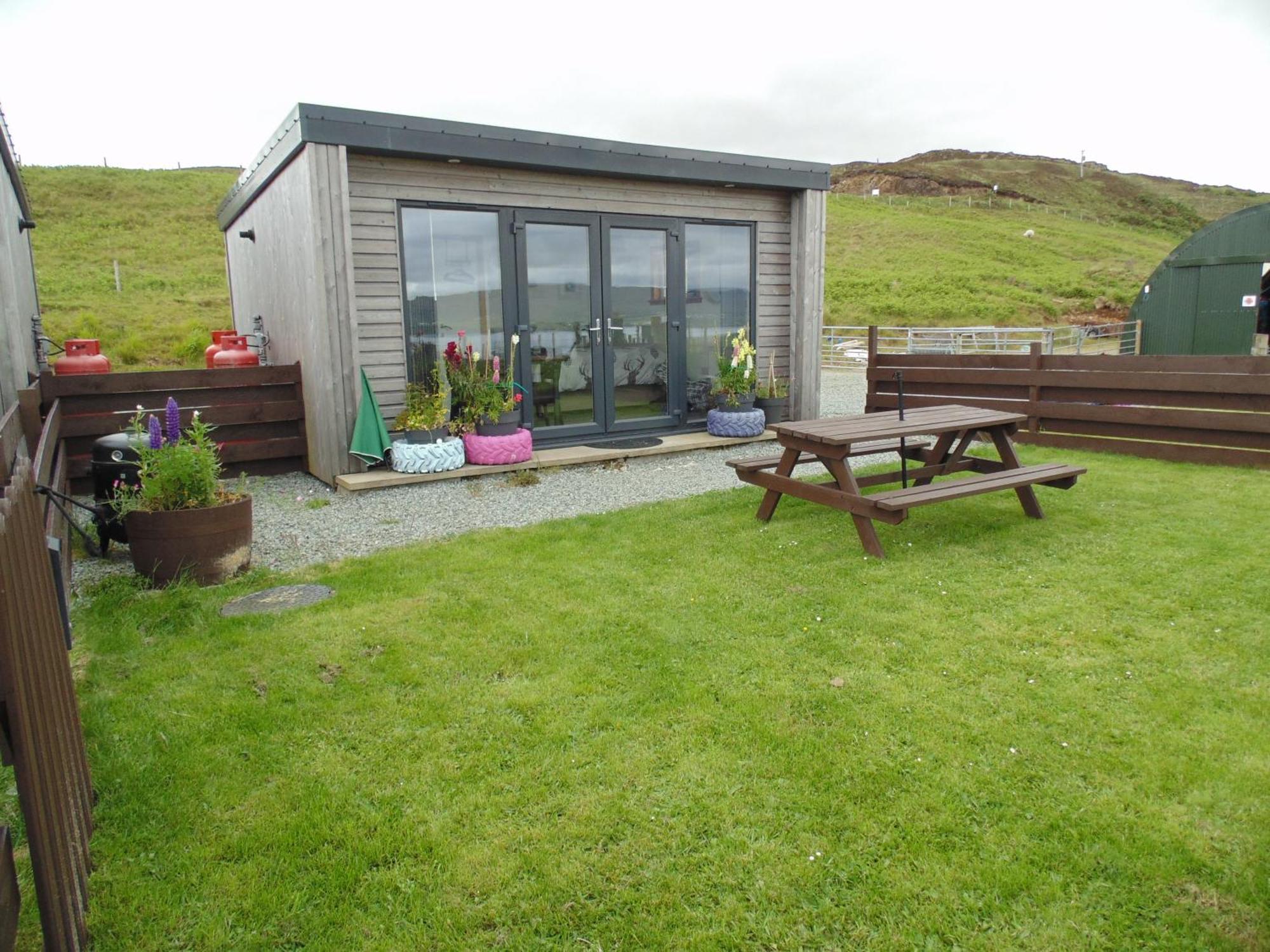 Lampay Chalets Dunvegan  Exterior foto